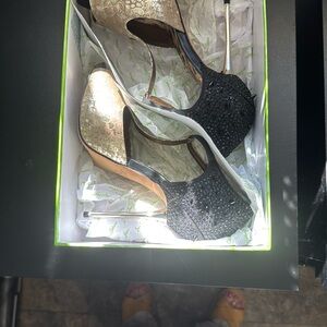 Sam Edelman Black and Gold Heels with Sparkly Finish